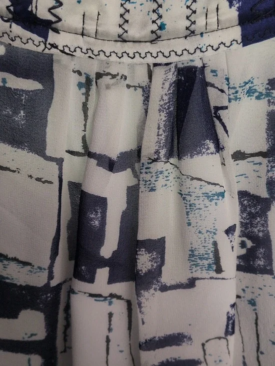 Etcetera White and Navy Printed Round Neck Sleeveless Silk Blouse - Picture 5 of 7